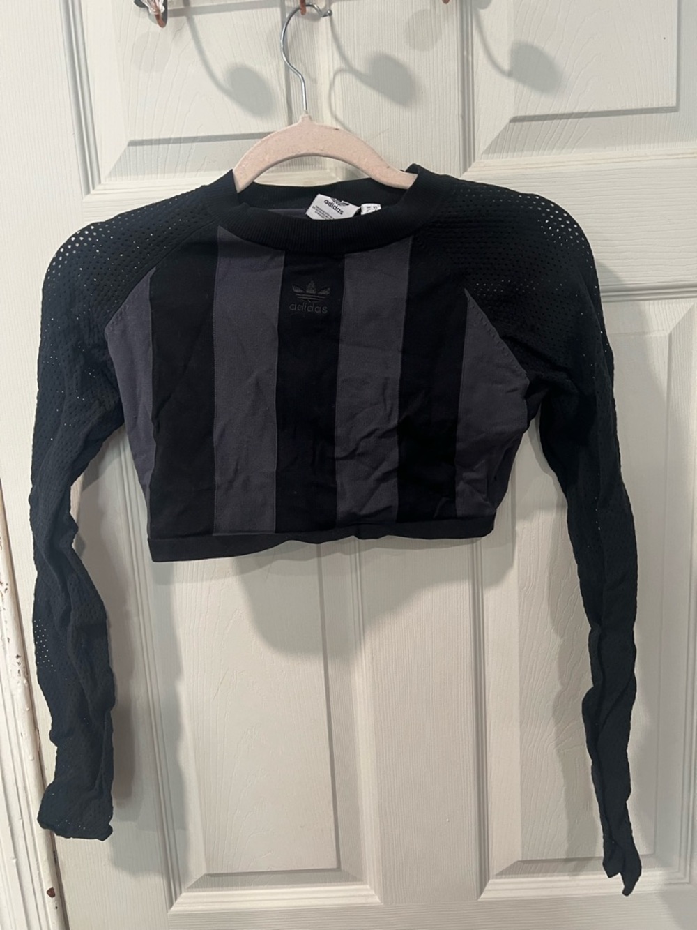 adidas Black & Dark Gray Cropped Long-Sleeve Top